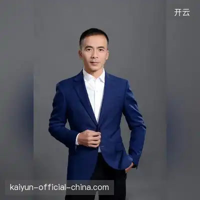 余辰岩